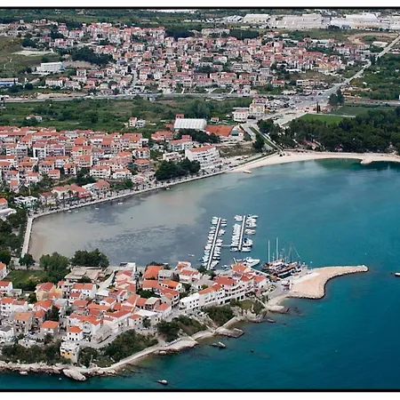 A3 Apt W Balcony & Sea View 2 Min Walking To Apartment Split