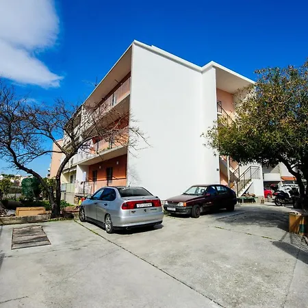 A3 Apt W Balcony & Sea View 2 Min Walking To Split
